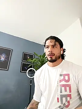 Snapshot of SilvaBranko chatting on December 1, 2025, 1:10 am SilvaBranko online show from December 1, 2025, 1:10 am