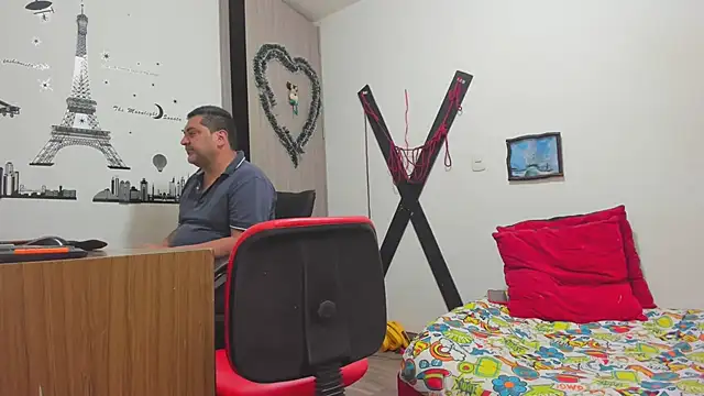 hotandfierylatinos2023 online show from February 25, 2025, 12:03 pm