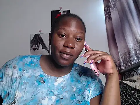 Whimsicalwillow online show from November 13, 2025, 9:41 am