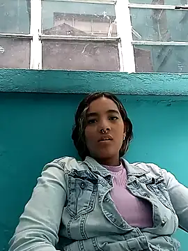 Snapshot of megan_collins96 chatting on February 11, 2025, 7:05 pm megan collins96 online show from February 11, 2025, 7:05 pm