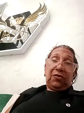 Snapshot of SWEET_LOVER01 chatting on January 14, 2026, 6:13 pm SWEET LOVER01 online show from January 14, 2026, 6:13 pm