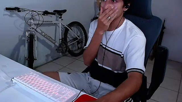 Thieves9 online show from November 6, 2025, 6:03 am