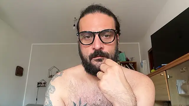 beardo85 online show from June 13, 2026, 8:56 am