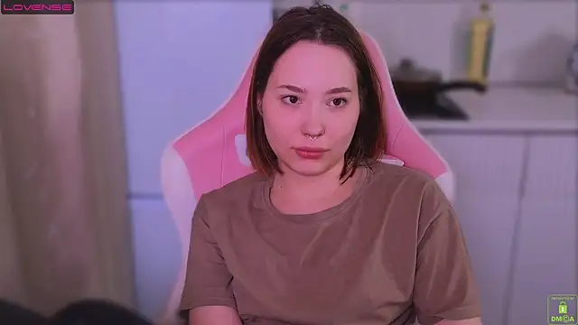 Airyhill online show from April 15, 2026, 8:09 pm