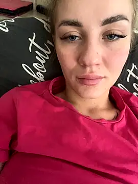 DreamGirl-777 online show from October 10, 2025, 9:08 am