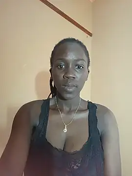 Snapshot of Swirly_blac chatting on July 30, 2026, 4:22 am Swirly blac online show from July 30, 2026, 4:22 am
