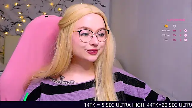 Snapshot of me__hanna chatting on March 2, 2025, 10:59 pm me hanna online show from March 2, 2025, 10:59 pm
