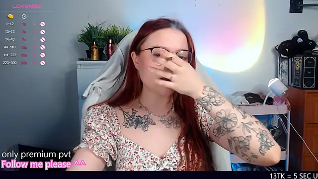 me  hanna online show from October 22, 2025, 1:06 am