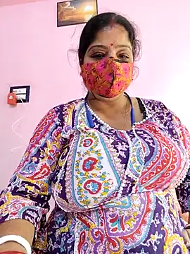 Snapshot of Kayra_34 chatting on December 23, 2025, 6:33 am Kayra 34 online show from December 23, 2025, 6:33 am