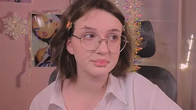 Snapshot of ELLIEJAY chatting on December 19, 2025, 6:20 am ELLIEJAY online show from December 19, 2025, 6:20 am