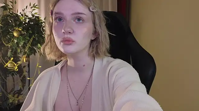 Snapshot of ELLIEJAY chatting on January 9, 2026, 5:10 am ELLIEJAY online show from January 9, 2026, 5:10 am