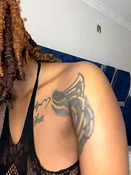 SexxyLunar online show from December 3, 2025, 3:03 am