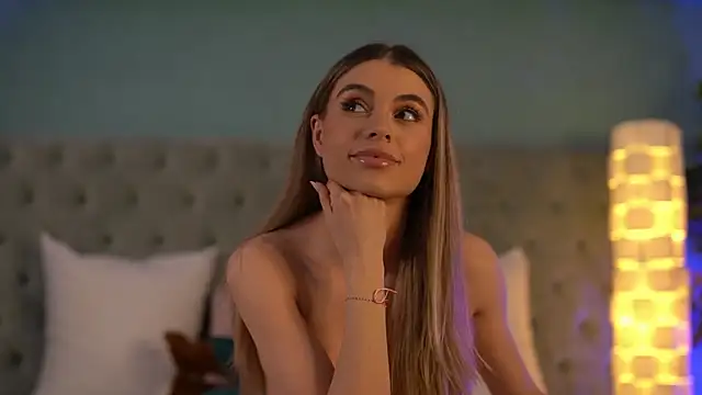 HaileyMadow online show from March 12, 2025, 1:19 pm