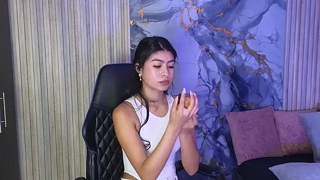 Snapshot of LissaWiild chatting on February 28, 2026, 1:23 pm LissaWiild online show from February 28, 2026, 1:23 pm