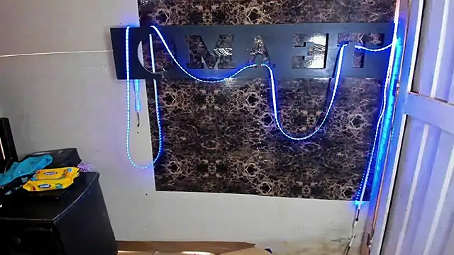 blonde girl01 online show from March 11, 2025, 6:30 pm