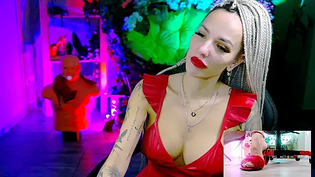 Snapshot of MonicaMaxwel chatting on December 17, 2025, 11:16 am MonicaMaxwel online show from December 17, 2025, 11:16 am