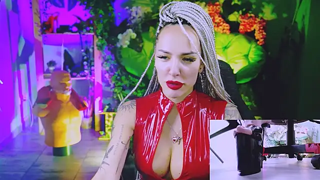 Snapshot of MonicaMaxwel chatting on January 10, 2026, 10:50 am MonicaMaxwel online show from January 10, 2026, 10:50 am