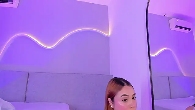 sophia 98 online show from July 28, 2026, 8:52 pm
