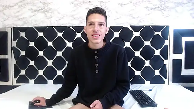 Snapshot of thiago19s chatting on February 2, 2026, 2:49 pm thiago19s online show from February 2, 2026, 2:49 pm