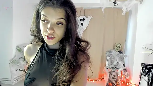 Snapshot of BabyAylin chatting on October 25, 2025, 5:37 am BabyAylin online show from October 25, 2025, 5:37 am