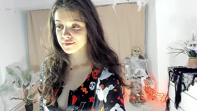 Snapshot of BabyAylin chatting on October 28, 2025, 5:22 am BabyAylin online show from October 28, 2025, 5:22 am