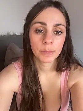 Loella-Rose online show from January 30, 2025, 9:47 am