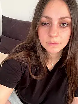 Loella-Rose online show from December 14, 2025, 12:10 pm