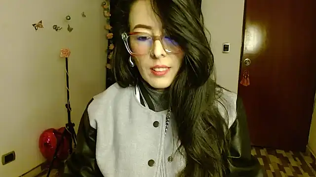 ella peck online show from November 19, 2025, 5:18 am