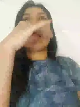 Snapshot of Sophie-hatter chatting on January 22, 2025, 10:37 pm Sophie-hatter online show from January 22, 2025, 10:37 pm