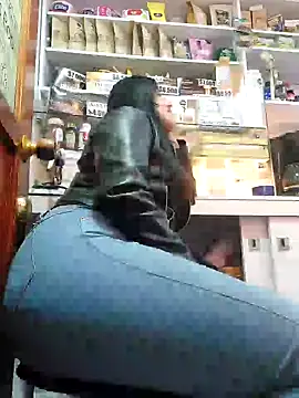 Snapshot of Sophie-hatter chatting on January 29, 2025, 6:50 pm Sophie-hatter online show from January 29, 2025, 6:50 pm