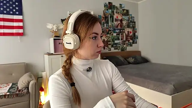 LinaWitch online show from March 23, 2026, 8:29 am