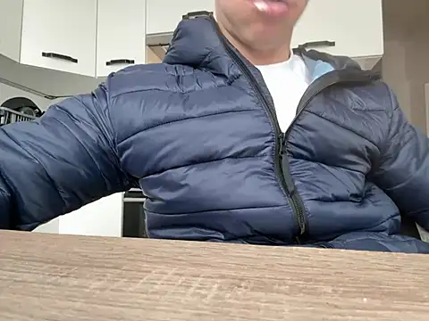 czruz online show from March 15, 2025, 10:33 pm