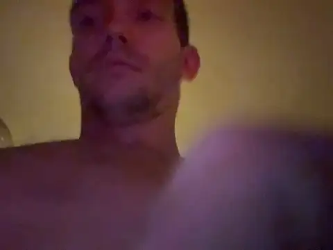 Snapshot of czruz chatting on December 21, 2025, 12:07 am czruz online show from December 21, 2025, 12:07 am