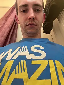 Snapshot of czruz chatting on February 6, 2026, 11:41 pm czruz online show from February 6, 2026, 11:41 pm