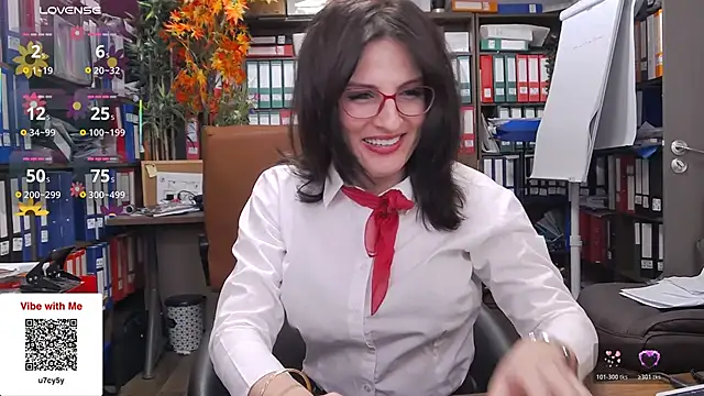 Snapshot of classyladyrellax chatting on February 21, 2026, 11:33 am classyladyrellax online show from February 21, 2026, 11:33 am