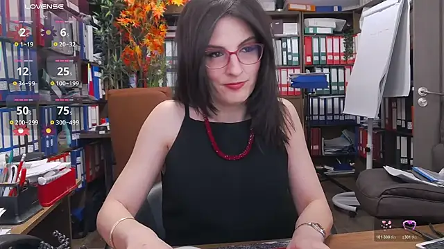 Snapshot of classyladyrellax chatting on March 6, 2026, 11:50 am classyladyrellax online show from March 6, 2026, 11:50 am