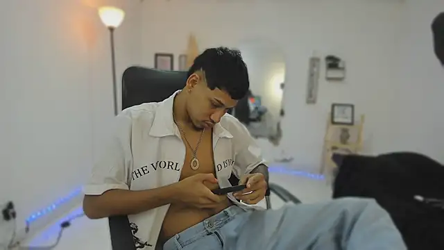 slim master12 online show from January 18, 2026, 3:10 am