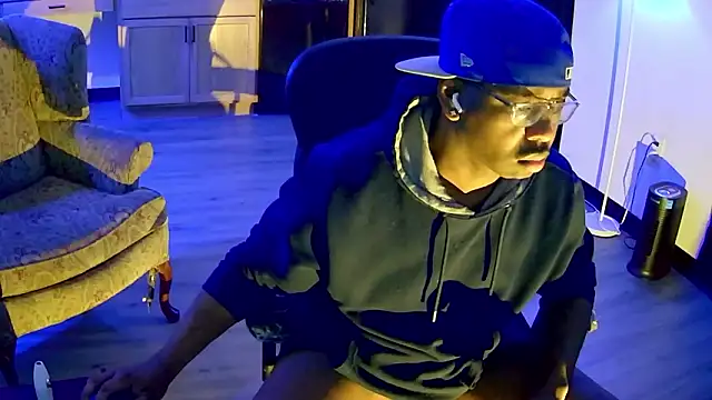 Snapshot of Southernfuckery chatting on February 5, 2026, 1:10 am Southernfuckery online show from February 5, 2026, 1:10 am