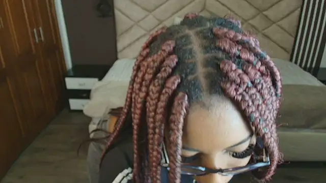 Raquel jones online show from February 12, 2025, 11:40 am