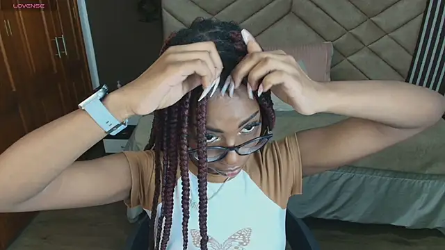 Raquel jones online show from March 6, 2025, 11:36 am