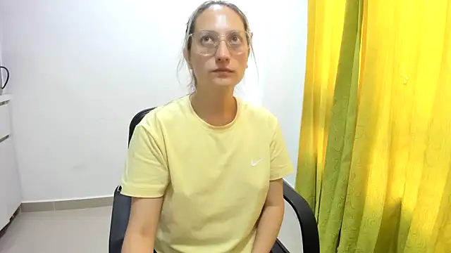 Snapshot of Adele_johnsonn1 chatting on December 14, 2024, 3:25 pm Adele johnsonn1 online show from December 14, 2024, 3:25 pm