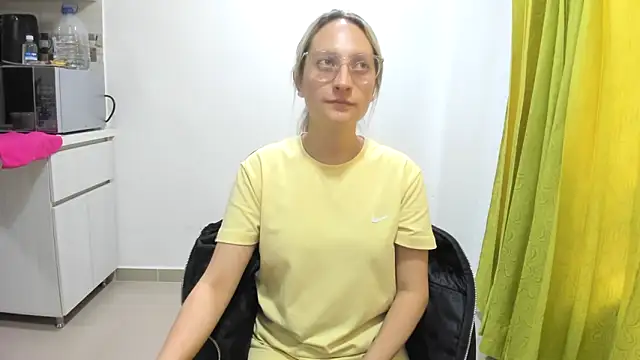 Snapshot of Adele_johnsonn1 chatting on December 22, 2024, 9:09 pm Adele johnsonn1 online show from December 22, 2024, 9:09 pm