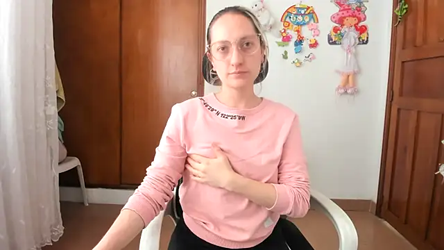 Snapshot of Adele_johnsonn1 chatting on October 1, 2025, 2:45 pm Adele johnsonn1 online show from October 1, 2025, 2:45 pm