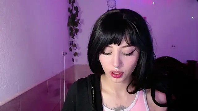 shayla bbs online show from December 19, 2025, 12:23 pm