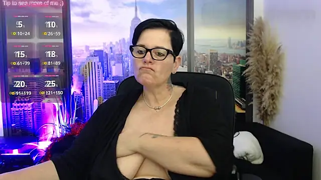 ninarandmann online show from December 3, 2024, 2:27 pm