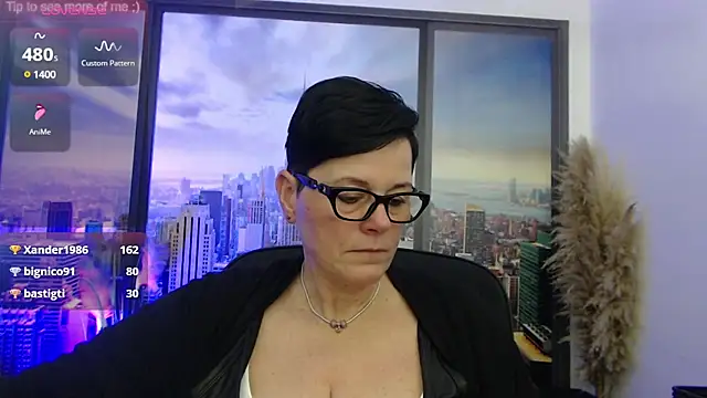 ninarandmann online show from February 13, 2025, 8:34 pm