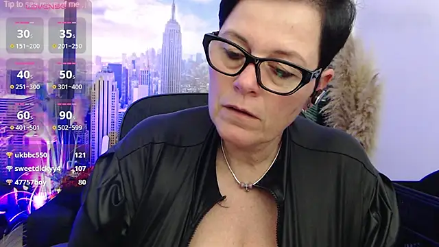 ninarandmann online show from March 13, 2025, 9:48 pm