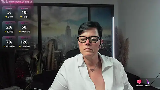 ninarandmann online show from September 23, 2025, 5:05 pm