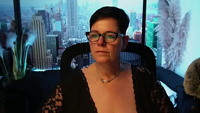 ninarandmann online show from November 15, 2025, 5:31 pm