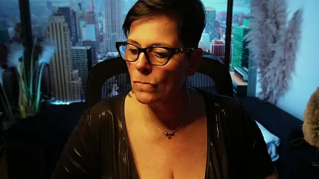 ninarandmann online show from November 16, 2025, 5:18 pm